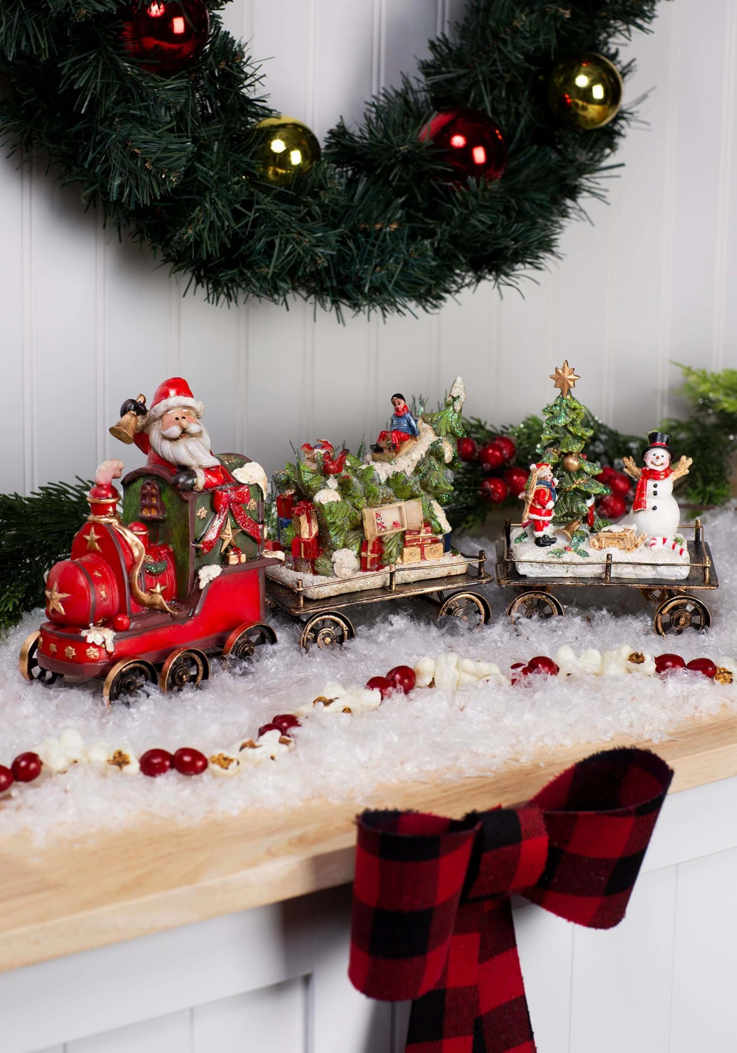 The Resin Holiday Train Set Of 3 Christmas Decor 1 The Resin Holiday Train Set Of 3 Christmas Decor