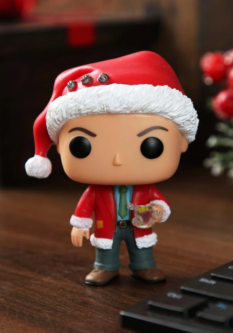 Kurt Adler Shop -Kurt Adler Shop pop christmas vacation clark griswold vinyl figure 0 768x1098 1